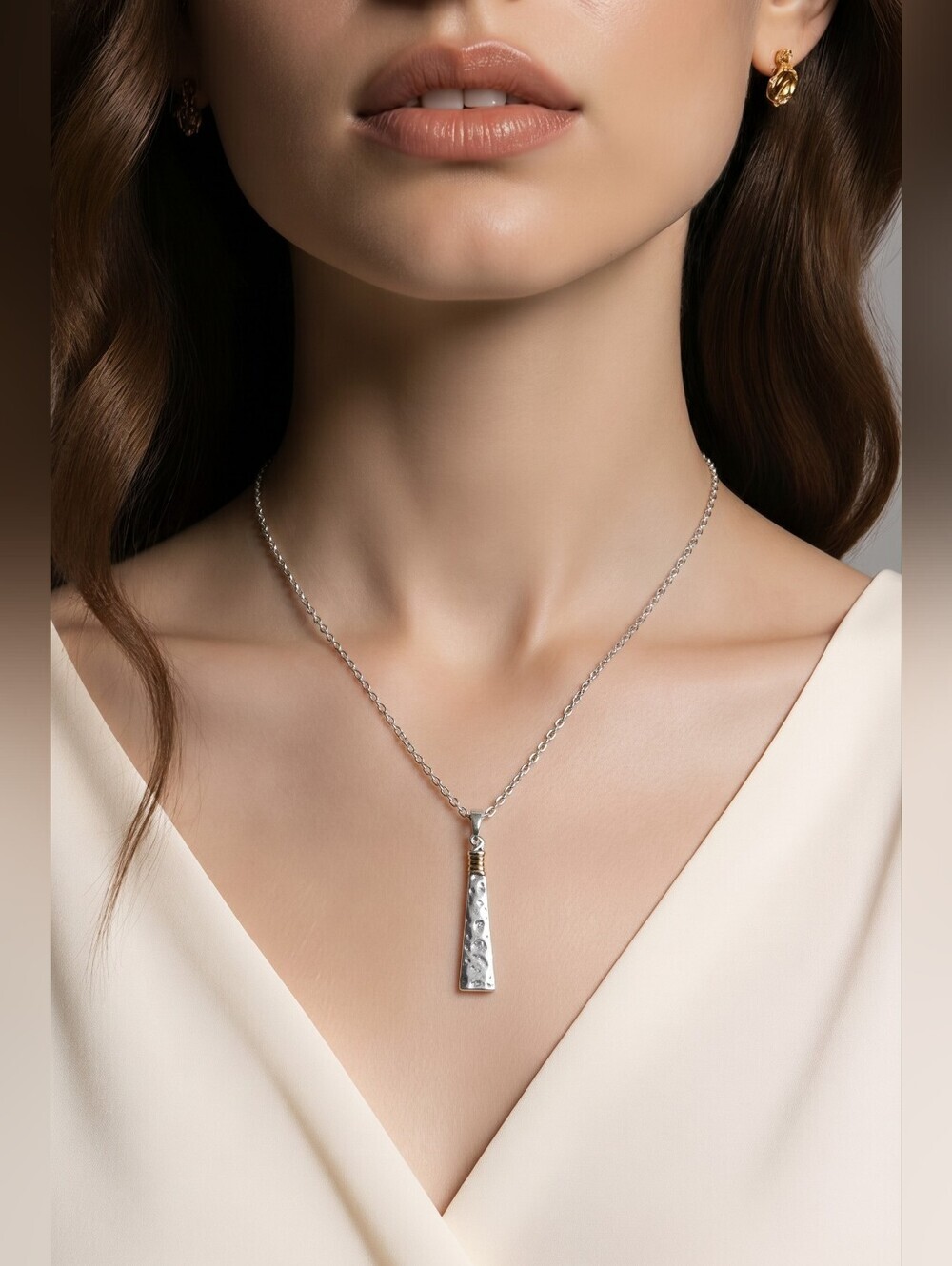 NWT nadineWest Chic Silver Hammered Rod Pendant Necklace ~20"